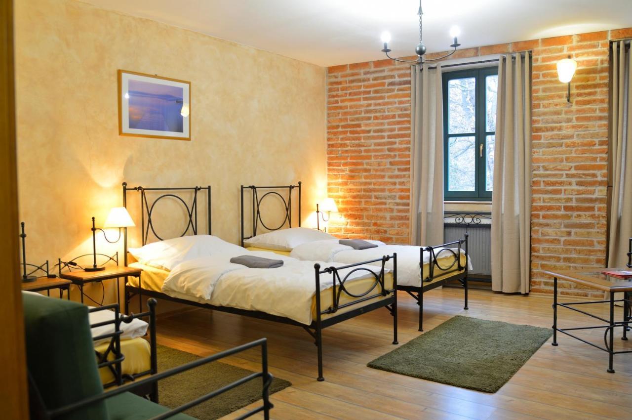 Hotel Via Ironia Vysoké Mýto Esterno foto