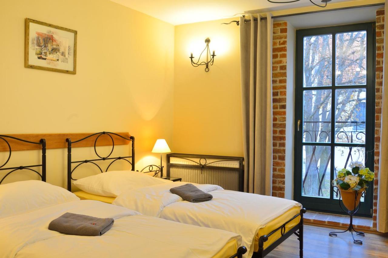 Hotel Via Ironia Vysoké Mýto Esterno foto