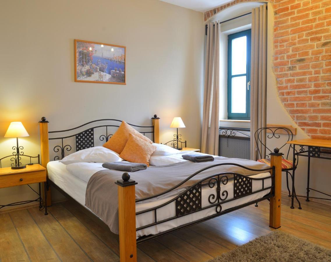 Hotel Via Ironia Vysoké Mýto Esterno foto
