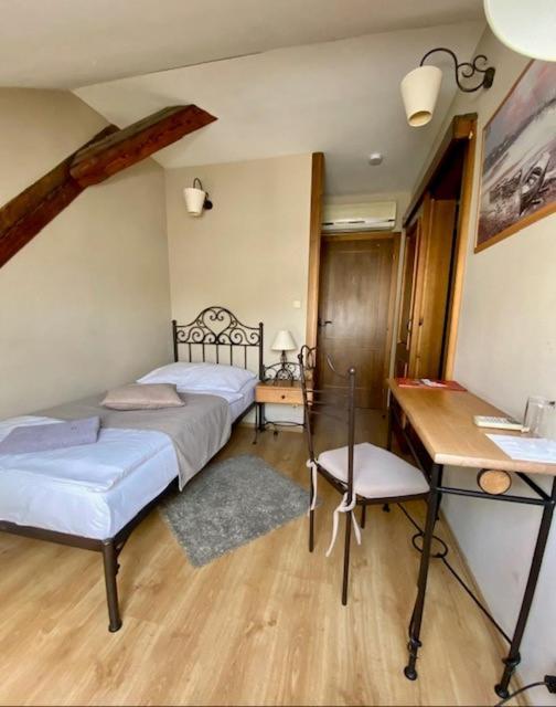 Hotel Via Ironia Vysoké Mýto Esterno foto