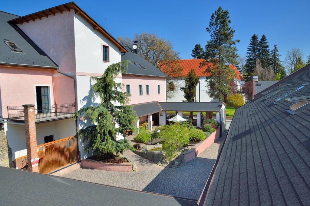 Hotel Via Ironia Vysoké Mýto Esterno foto